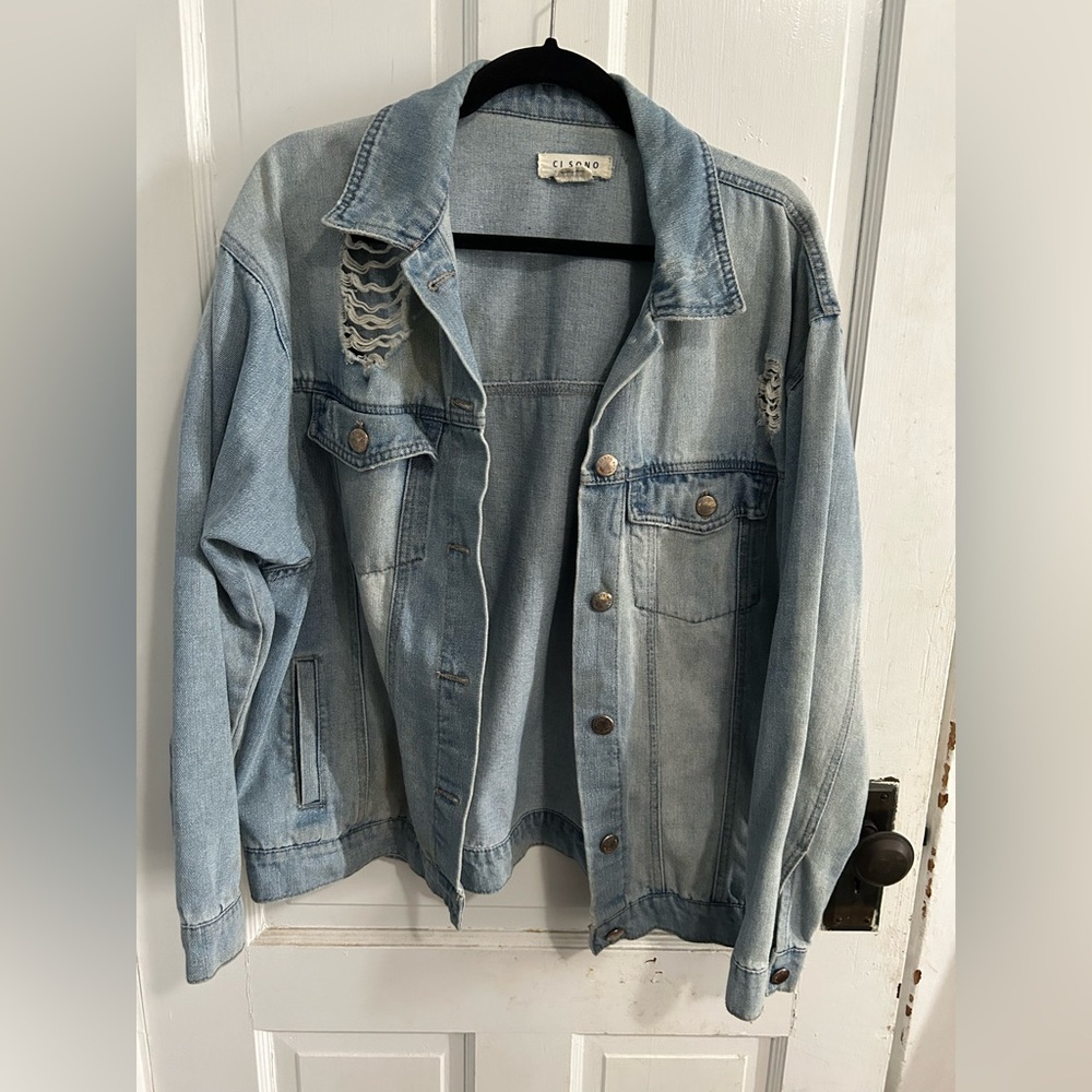 Distressed Jean jacket, oversized